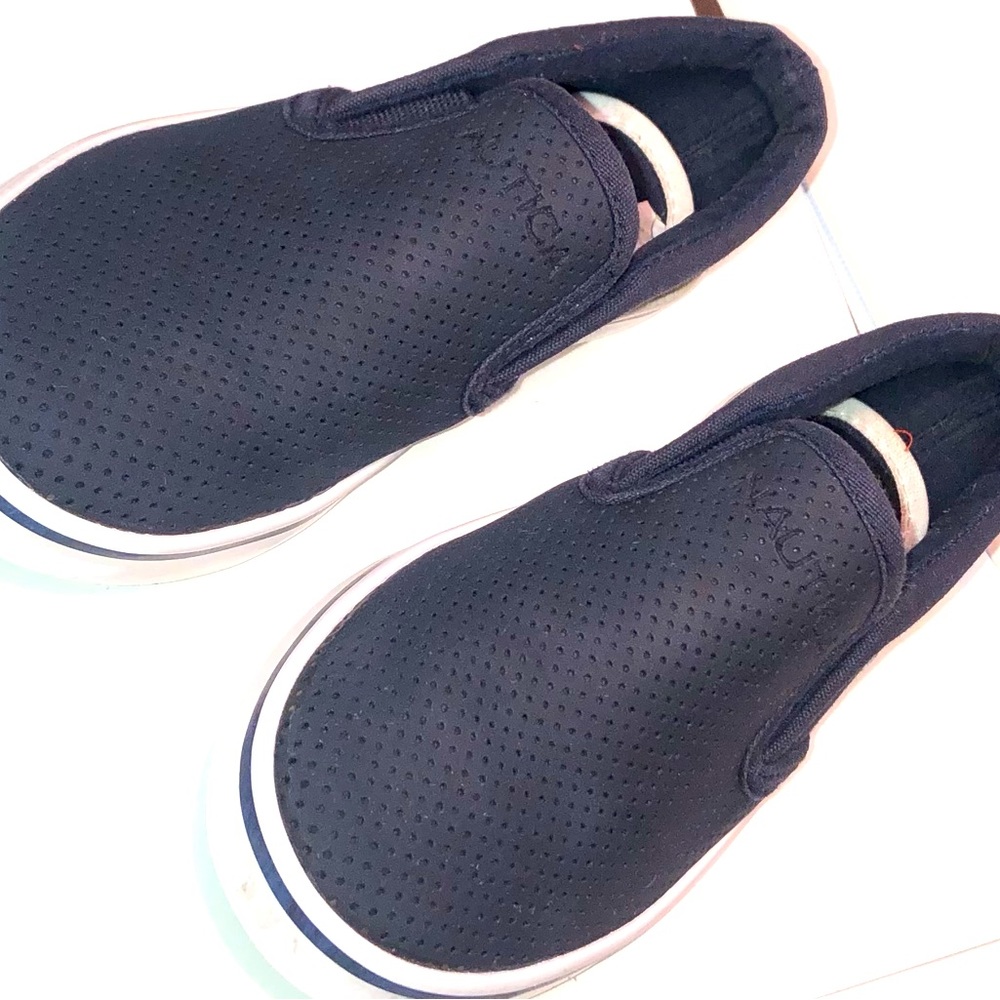 Navy blue nautica shoes for little boy US size 12